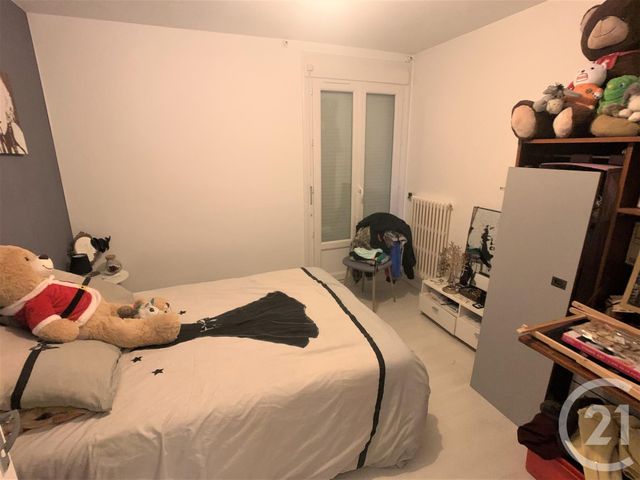 Afficher la photo en grand Appartement T4 à vendre - 4 pièces - 78.91 m2 - QUIMPER - 29 - BRETAGNE - Century 21 Celtimmo