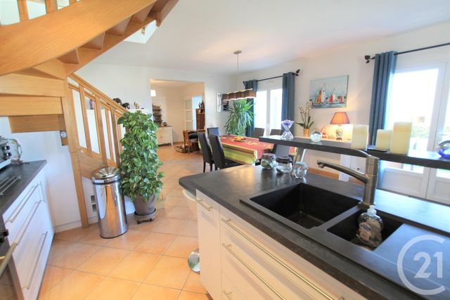 maison à vendre - 7 pièces - 106.47 m2 - PLOZEVET - 29 - BRETAGNE - Century 21 Celtimmo maison à vendre - 7 pièces - 106.47 m2 - PLOZEVET - 29 - BRETAGNE - Century 21 Celtimmo