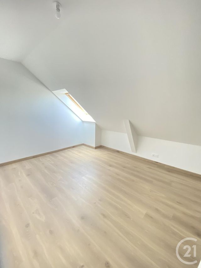 Afficher la photo en grand appartement à vendre - 4 pièces - 93.88 m2 - PONT CROIX - 29 - BRETAGNE - Century 21 Celtimmo