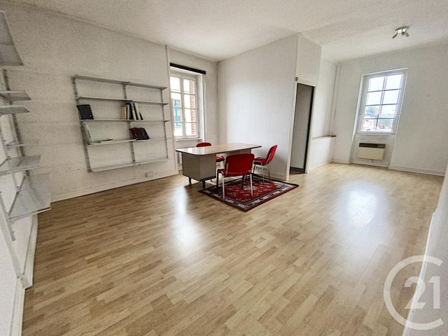 Afficher la photo en grand immeuble à vendre - 392.0 m2 - QUIMPER - 29 - BRETAGNE - Century 21 Celtimmo