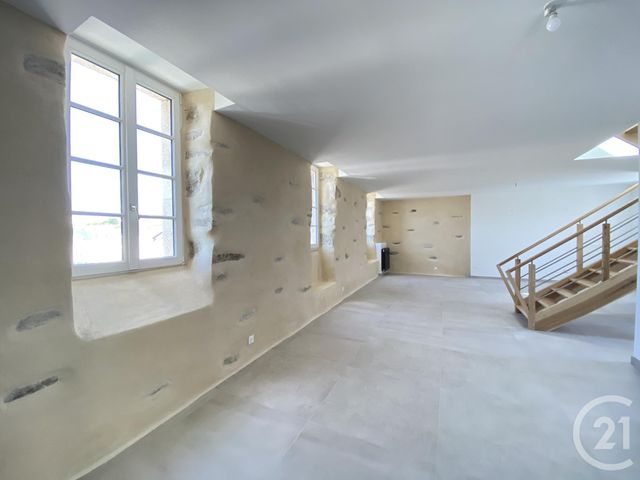 Afficher la photo en grand Appartement F4 à vendre - 4 pièces - 120.67 m2 - PONT CROIX - 29 - BRETAGNE - Century 21 Celtimmo