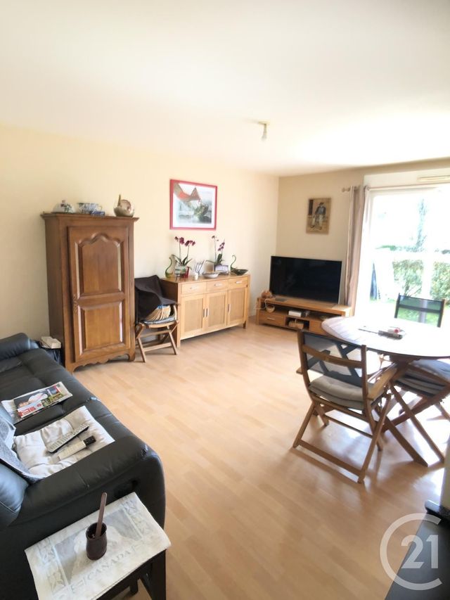 Afficher la photo en grand Appartement T3 à vendre - 4 pièces - 62.38 m2 - CONCARNEAU - 29 - BRETAGNE - Century 21 Celtimmo