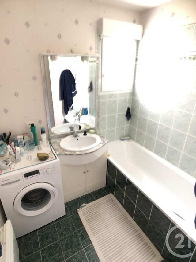 Afficher la photo en grand Appartement T3 à vendre - 4 pièces - 62.38 m2 - CONCARNEAU - 29 - BRETAGNE - Century 21 Celtimmo