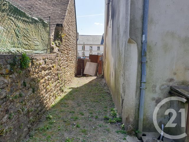 Afficher la photo en grand maison à vendre - 12 pièces - 235.0 m2 - ELLIANT - 29 - BRETAGNE - Century 21 Celtimmo