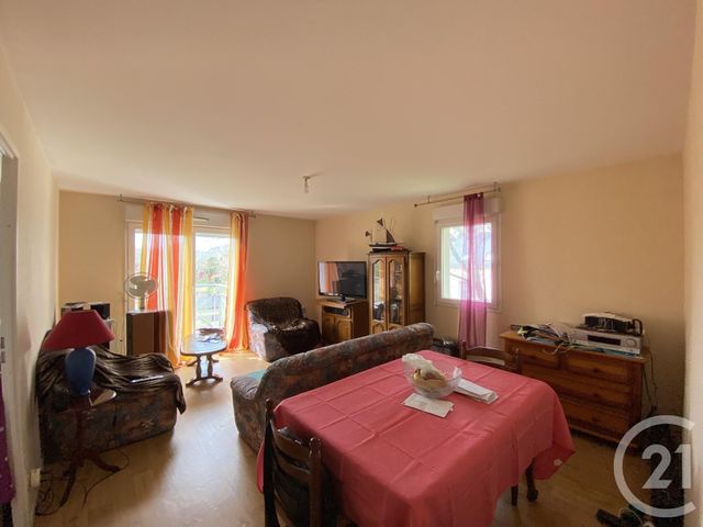 Appartement F3 à vendre - 3 pièces - 60.39 m2 - QUIMPER - 29 - BRETAGNE - Century 21 Celtimmo Appartement F3 à vendre - 3 pièces - 60.39 m2 - QUIMPER - 29 - BRETAGNE - Century 21 Celtimmo