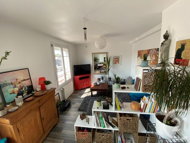 Appartement F4 à vendre - 5 pièces - 71.0 m2 - QUIMPER - 29 - BRETAGNE - Century 21 Celtimmo Appartement F4 à vendre - 5 pièces - 71.0 m2 - QUIMPER - 29 - BRETAGNE - Century 21 Celtimmo