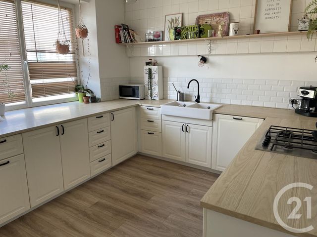 maison à vendre - 6 pièces - 116.74 m2 - ST JEAN TROLIMON - 29 - BRETAGNE - Century 21 Celtimmo maison à vendre - 6 pièces - 116.74 m2 - ST JEAN TROLIMON - 29 - BRETAGNE - Century 21 Celtimmo