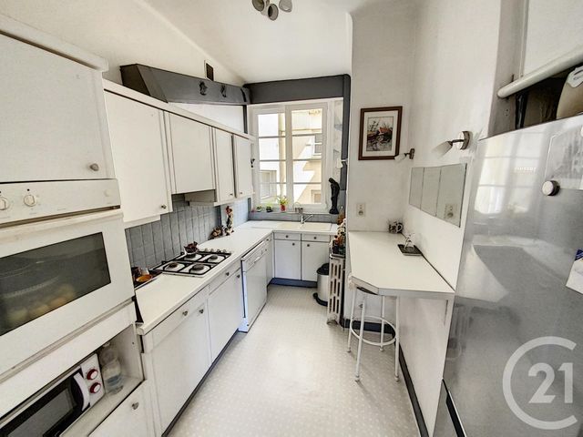 Afficher la photo en grand Appartement T3 à vendre - 5 pièces - 95.56 m2 - QUIMPER - 29 - BRETAGNE - Century 21 Celtimmo