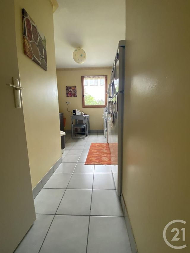 Afficher la photo en grand Appartement T2 à louer - 2 pièces - 40.0 m2 - QUIMPER - 29 - BRETAGNE - Century 21 Celtimmo