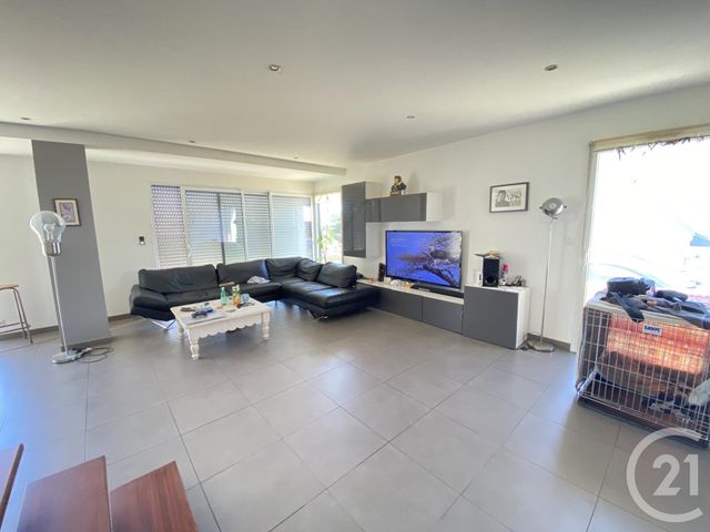 Afficher la photo en grand maison à vendre - 7 pièces - 141.55 m2 - PLOUHINEC - 29 - BRETAGNE - Century 21 Celtimmo