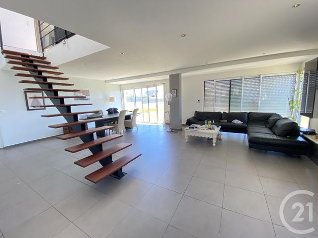 Afficher la photo en grand maison à vendre - 7 pièces - 141.55 m2 - PLOUHINEC - 29 - BRETAGNE - Century 21 Celtimmo