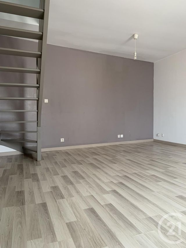 Appartement T2 à louer - 2 pièces - 46.53 m2 - GUILVINEC - 29 - BRETAGNE - Century 21 Celtimmo Appartement T2 à louer - 2 pièces - 46.53 m2 - GUILVINEC - 29 - BRETAGNE - Century 21 Celtimmo