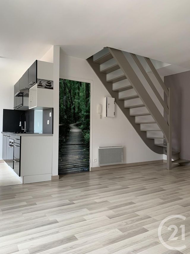Appartement T2 à louer - 2 pièces - 46.53 m2 - GUILVINEC - 29 - BRETAGNE - Century 21 Celtimmo Appartement T2 à louer - 2 pièces - 46.53 m2 - GUILVINEC - 29 - BRETAGNE - Century 21 Celtimmo