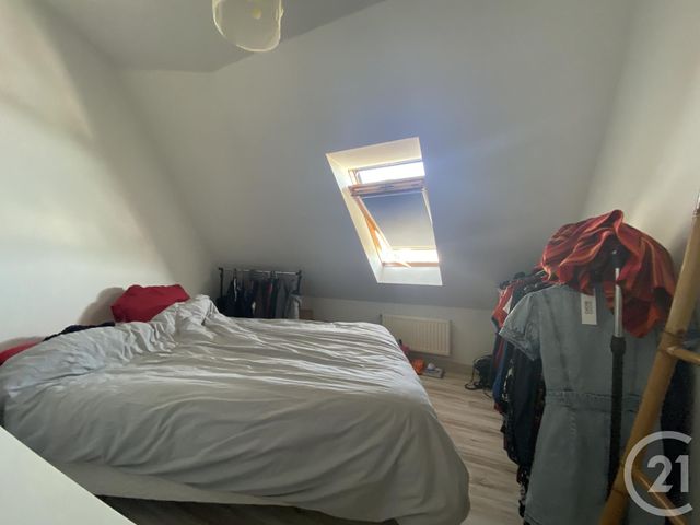 Afficher la photo en grand Appartement T3 à louer - 3 pièces - 60.0 m2 - QUIMPER - 29 - BRETAGNE - Century 21 Celtimmo