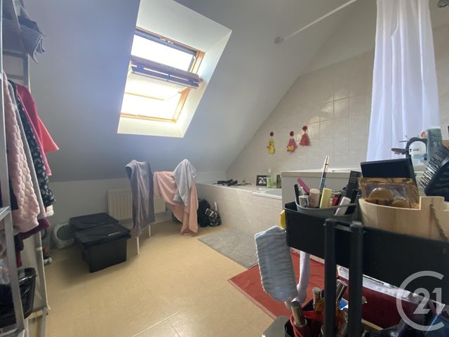 Afficher la photo en grand Appartement T3 à louer - 3 pièces - 60.0 m2 - QUIMPER - 29 - BRETAGNE - Century 21 Celtimmo