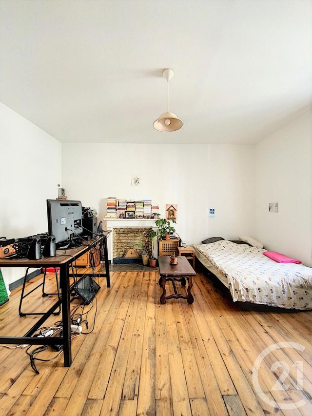 Afficher la photo en grand Appartement T1 à vendre - 1 pièce - 31.0 m2 - QUIMPER - 29 - BRETAGNE - Century 21 Celtimmo