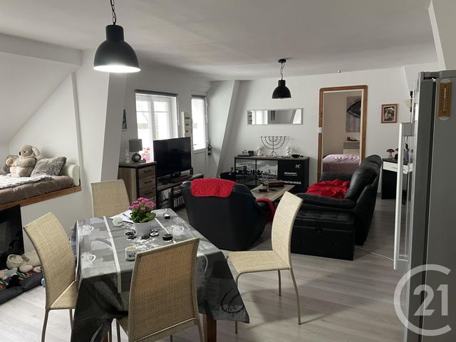 Afficher la photo en grand Appartement F3 à vendre - 5 pièces - 81.79 m2 - GUILVINEC - 29 - BRETAGNE - Century 21 Celtimmo