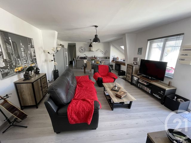 Afficher la photo en grand Appartement F3 à vendre - 5 pièces - 81.79 m2 - GUILVINEC - 29 - BRETAGNE - Century 21 Celtimmo