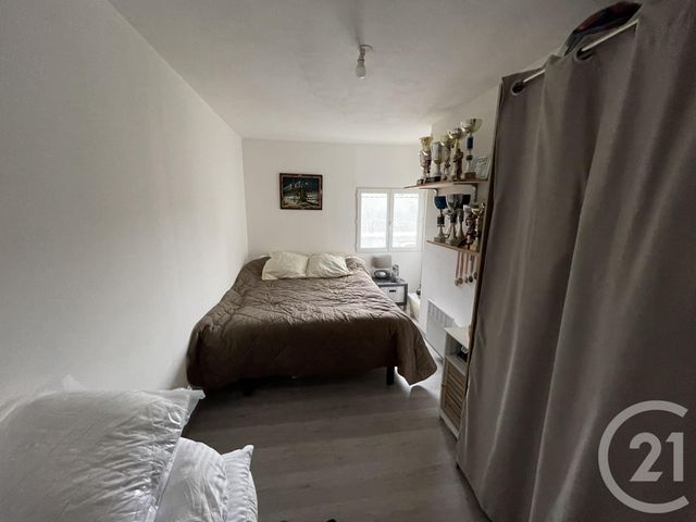 Afficher la photo en grand Appartement F3 à vendre - 5 pièces - 81.79 m2 - GUILVINEC - 29 - BRETAGNE - Century 21 Celtimmo