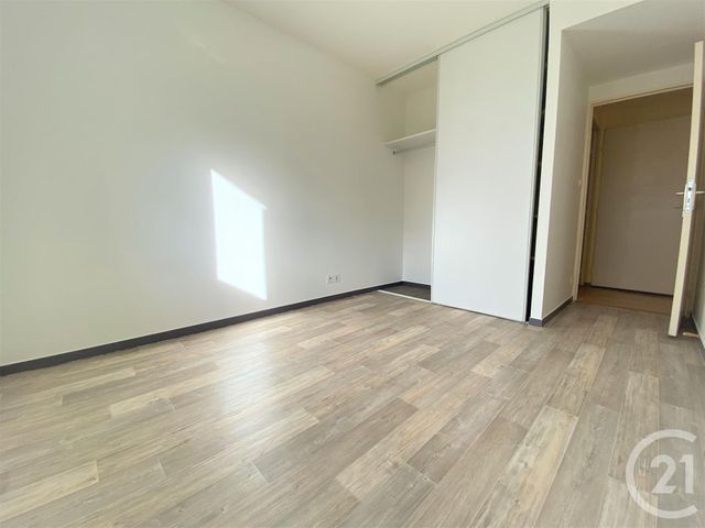Afficher la photo en grand Appartement F2 à louer - 2 pièces - 47.69 m2 - QUIMPER - 29 - BRETAGNE - Century 21 Celtimmo