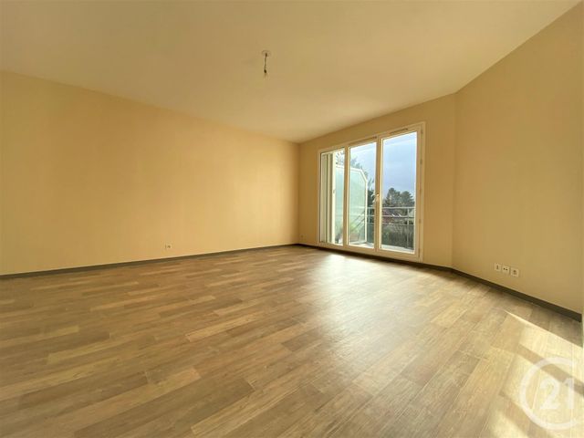 Afficher la photo en grand Appartement F2 à louer - 2 pièces - 47.69 m2 - QUIMPER - 29 - BRETAGNE - Century 21 Celtimmo