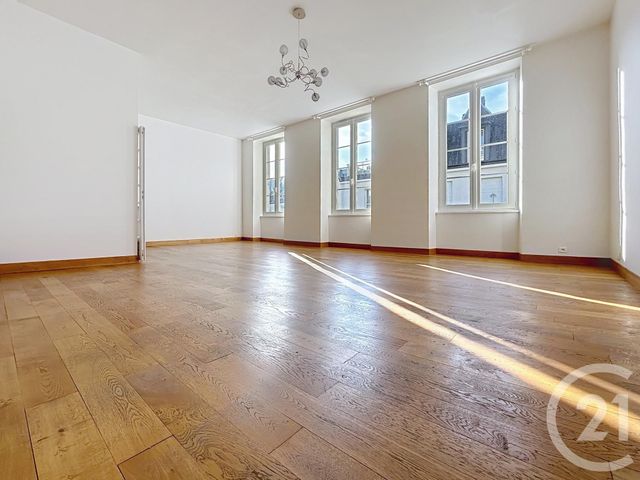 Appartement T6 à vendre - 6 pièces - 110.48 m2 - QUIMPER - 29 - BRETAGNE - Century 21 Celtimmo