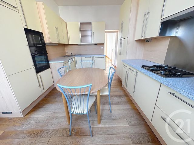 Appartement T6 à vendre - 6 pièces - 110.48 m2 - QUIMPER - 29 - BRETAGNE - Century 21 Celtimmo