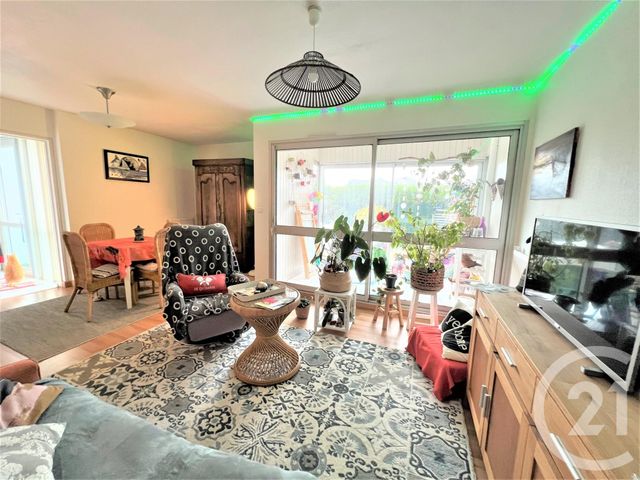 Appartement T3 à vendre - 4 pièces - 69.71 m2 - QUIMPER - 29 - BRETAGNE - Century 21 Celtimmo
