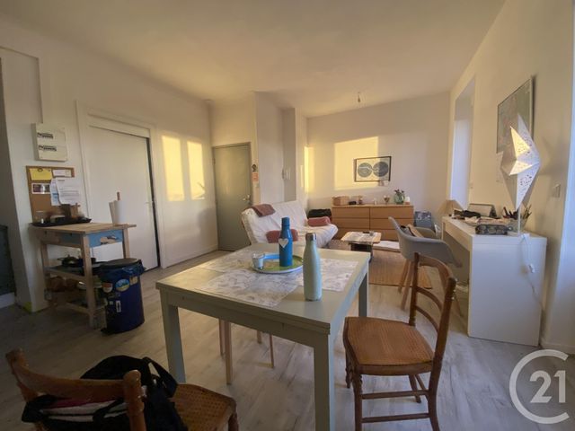 appartement à vendre - 2 pièces - 38.61 m2 - QUIMPER - 29 - BRETAGNE - Century 21 Celtimmo