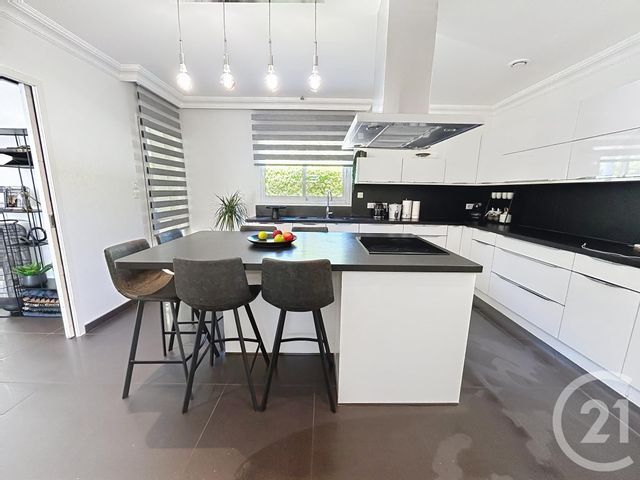 Afficher la photo en grand maison à vendre - 6 pièces - 127.64 m2 - QUIMPER - 29 - BRETAGNE - Century 21 Celtimmo