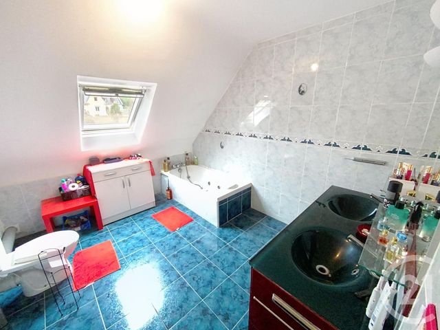 Afficher la photo en grand maison à vendre - 8 pièces - 184.0 m2 - BRIEC - 29 - BRETAGNE - Century 21 Celtimmo