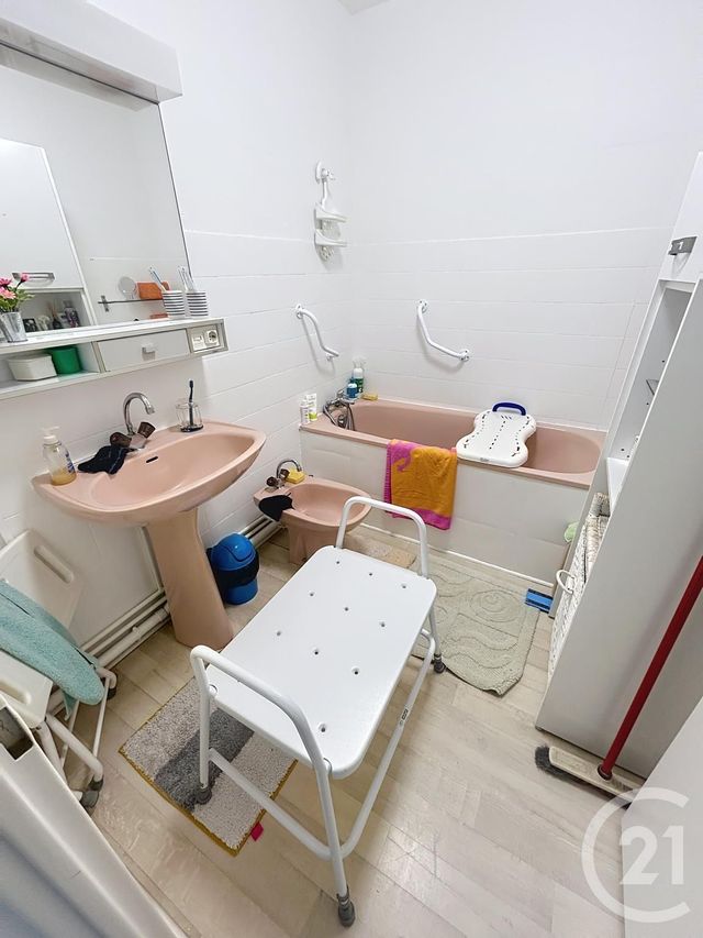 Appartement T3 à vendre - 3 pièces - 60.53 m2 - QUIMPER - 29 - BRETAGNE - Century 21 Celtimmo