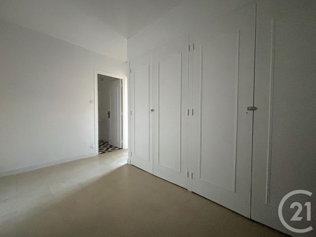 Appartement T1 à louer - 1 pièce - 45.0 m2 - QUIMPER - 29 - BRETAGNE - Century 21 Celtimmo