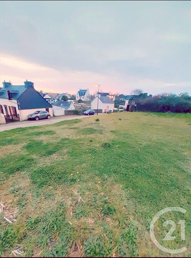 Afficher la photo en grand terrain à vendre - 608.0 m2 - ST SEGAL - 29 - BRETAGNE - Century 21 Celtimmo
