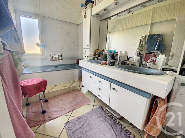 Afficher la photo en grand maison à vendre - 6 pièces - 119.0 m2 - PLOMELIN - 29 - BRETAGNE - Century 21 Celtimmo
