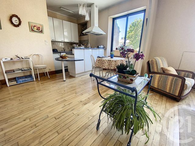 Afficher la photo en grand Appartement T3 à vendre - 3 pièces - 84.2 m2 - QUIMPER - 29 - BRETAGNE - Century 21 Celtimmo