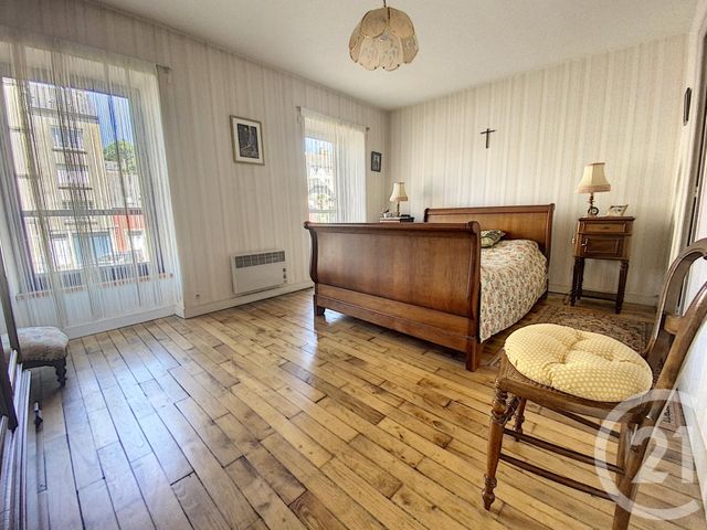 Afficher la photo en grand Appartement T3 à vendre - 3 pièces - 84.2 m2 - QUIMPER - 29 - BRETAGNE - Century 21 Celtimmo