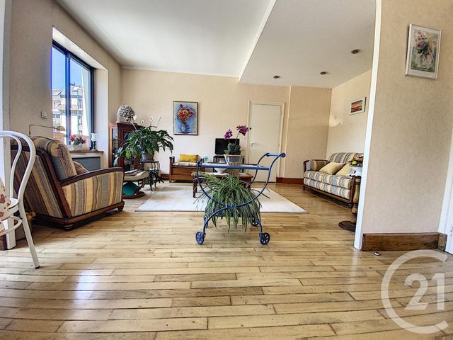 Afficher la photo en grand Appartement T3 à vendre - 3 pièces - 84.2 m2 - QUIMPER - 29 - BRETAGNE - Century 21 Celtimmo